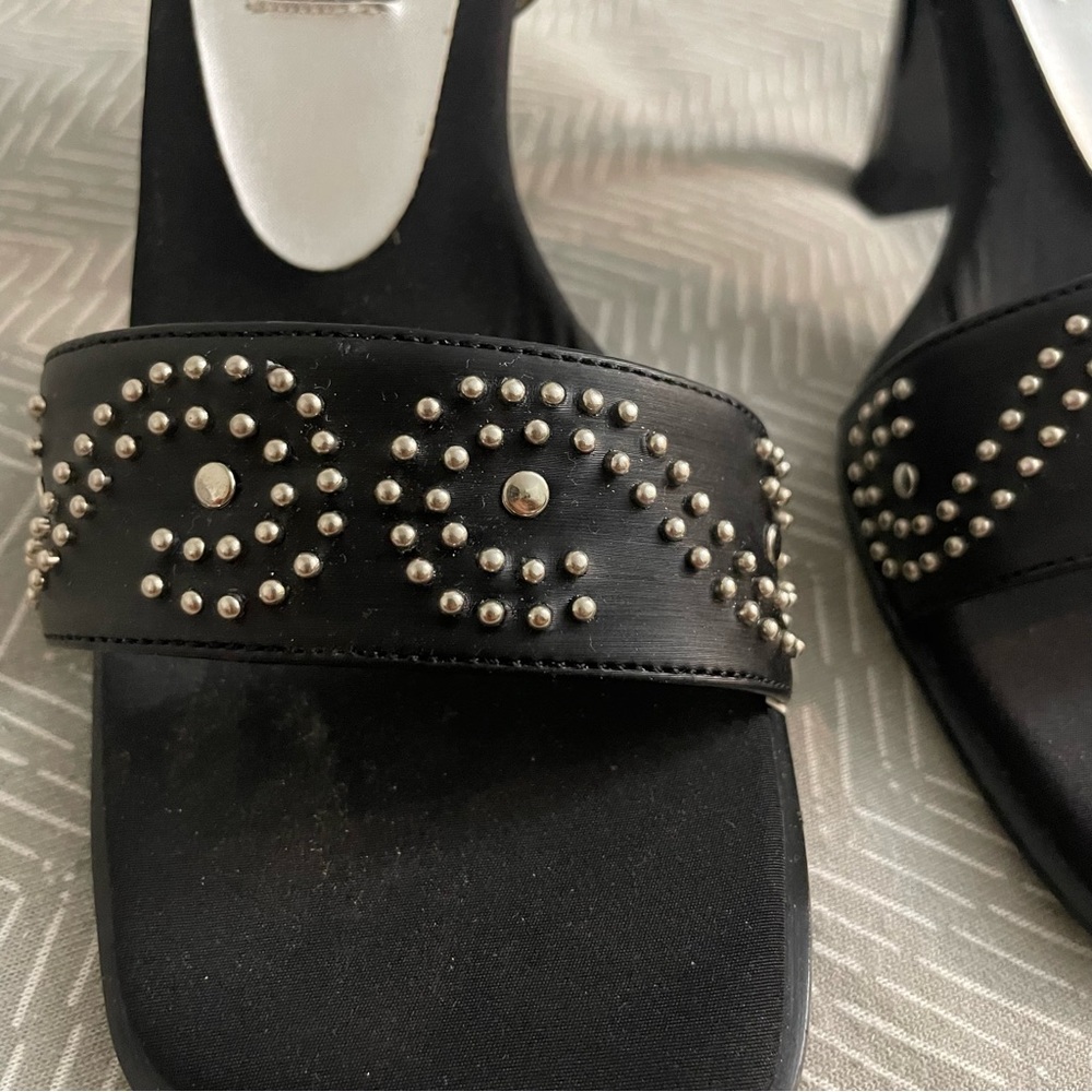 VINTAGE VIA RAVIA Heels - Picture 2 of 5